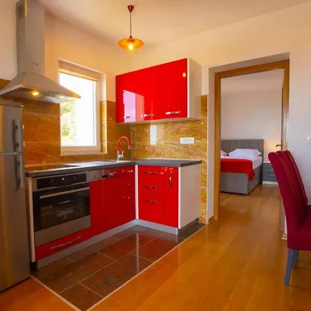 Vladimir #5 Апартаменты *