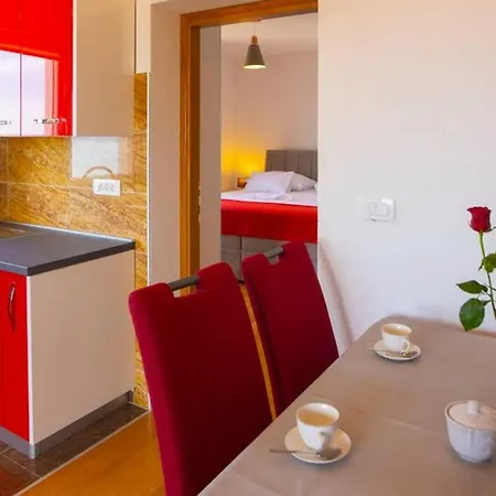 Vladimir #5 Апартаменты *